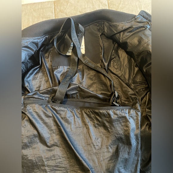 Frank and Oak Packable Skyline Puffer - Picture 6 of 9